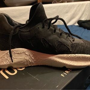 Men’s Roberto cavalli men’s tennis shoe